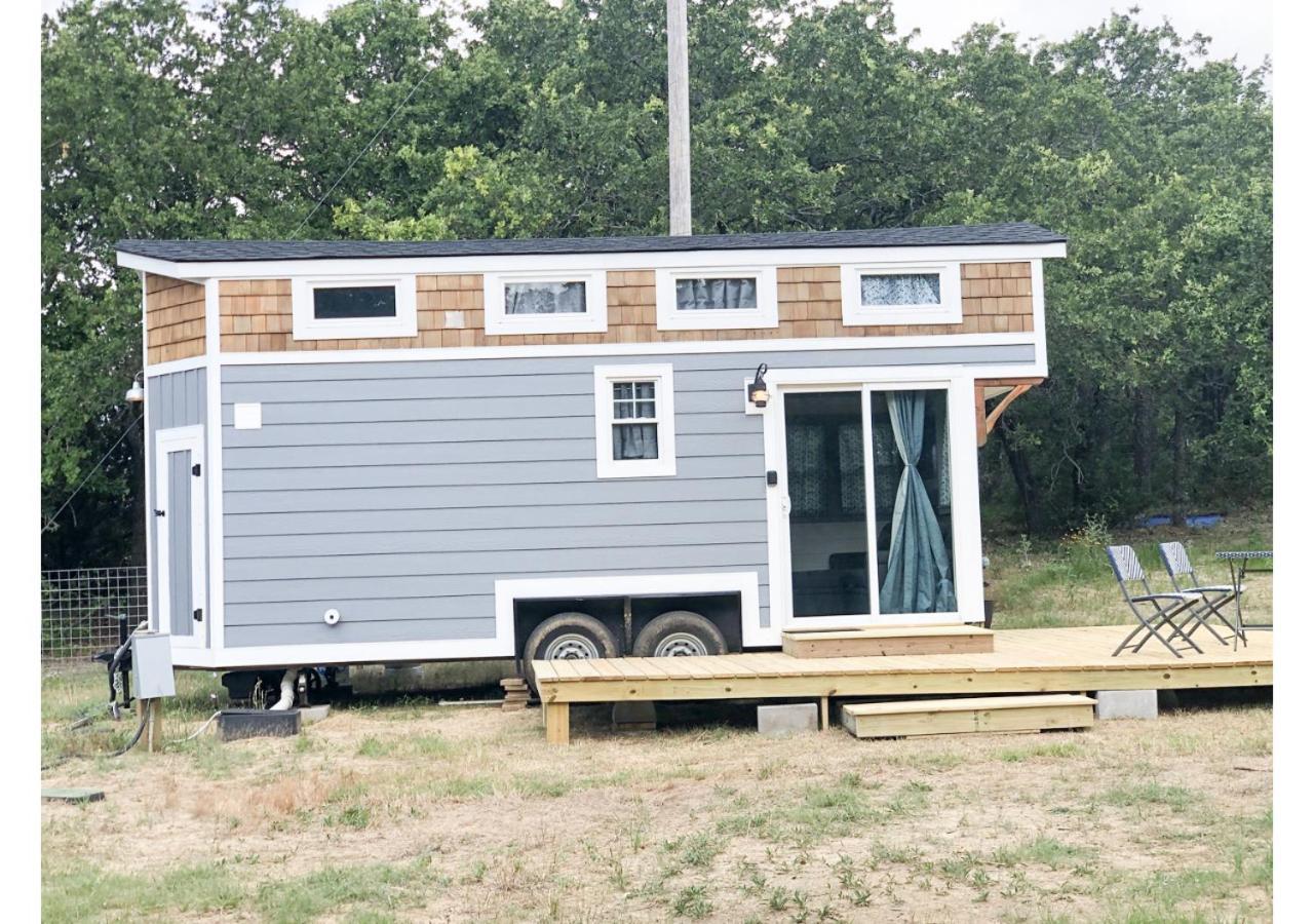 4 Davis Tiny Home By Vacation Your Way Hico Exterior photo